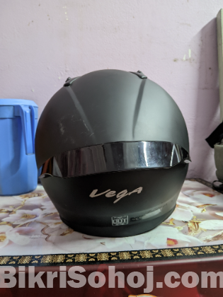 VEGA MAD BLACK HALMAT